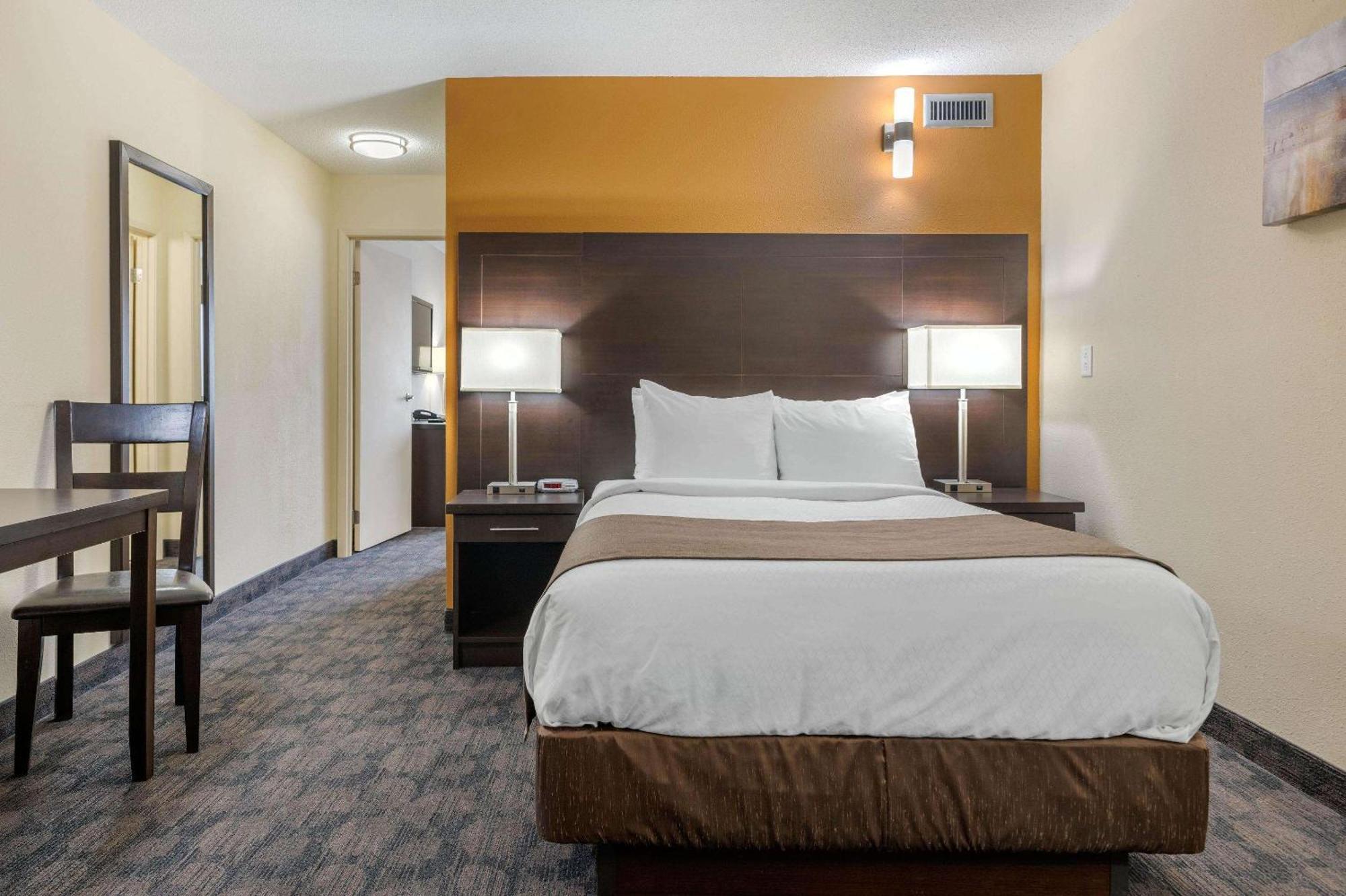 Quality Inn & Suites Bathurst Quarto foto